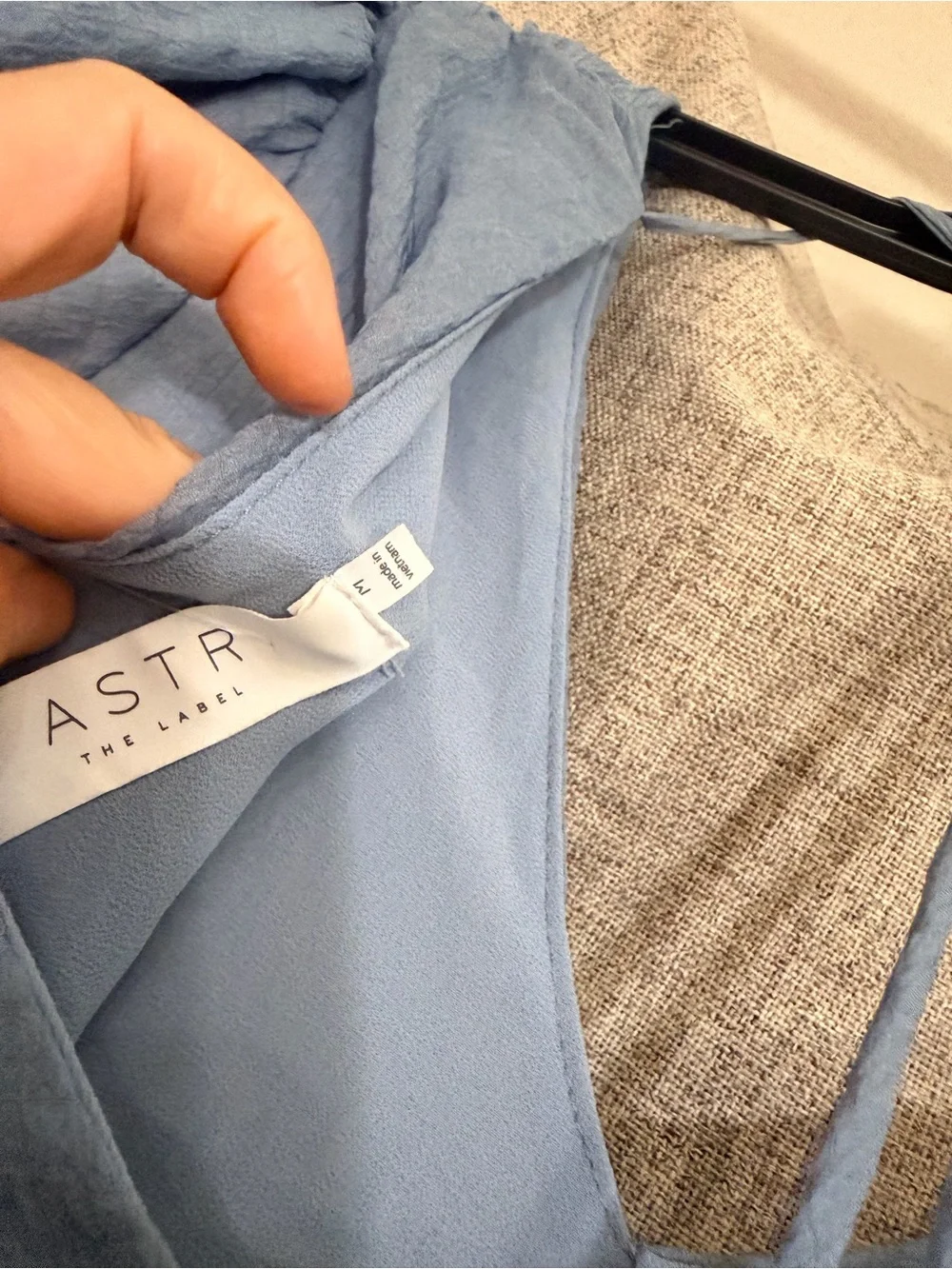 Astr Puff Sleeve V-Neck Crop Top in Light Blue